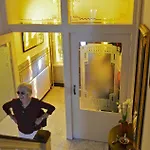 Frans Hals Bed & Breakfast 4*